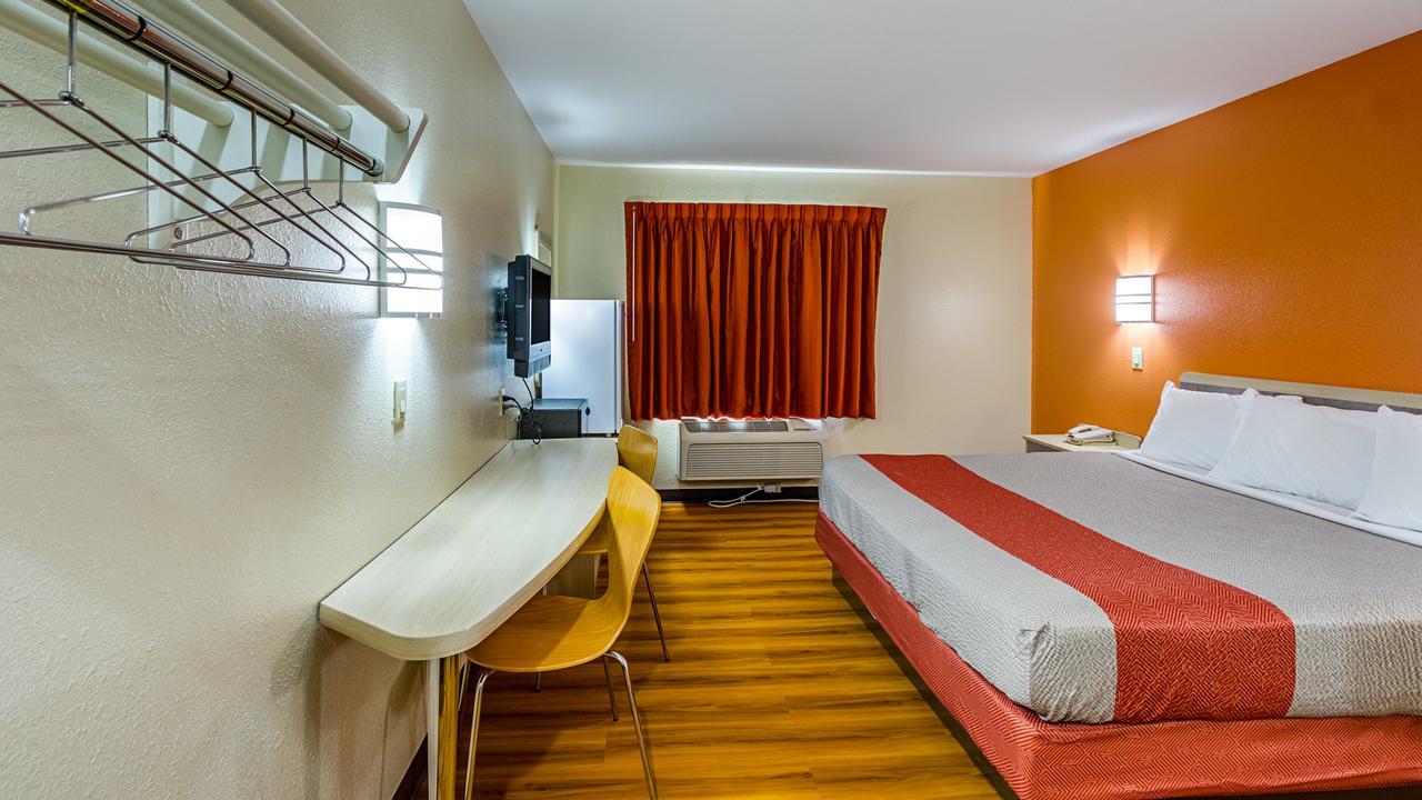 Motel 6-Urbana, Il 섐페인 외부 사진