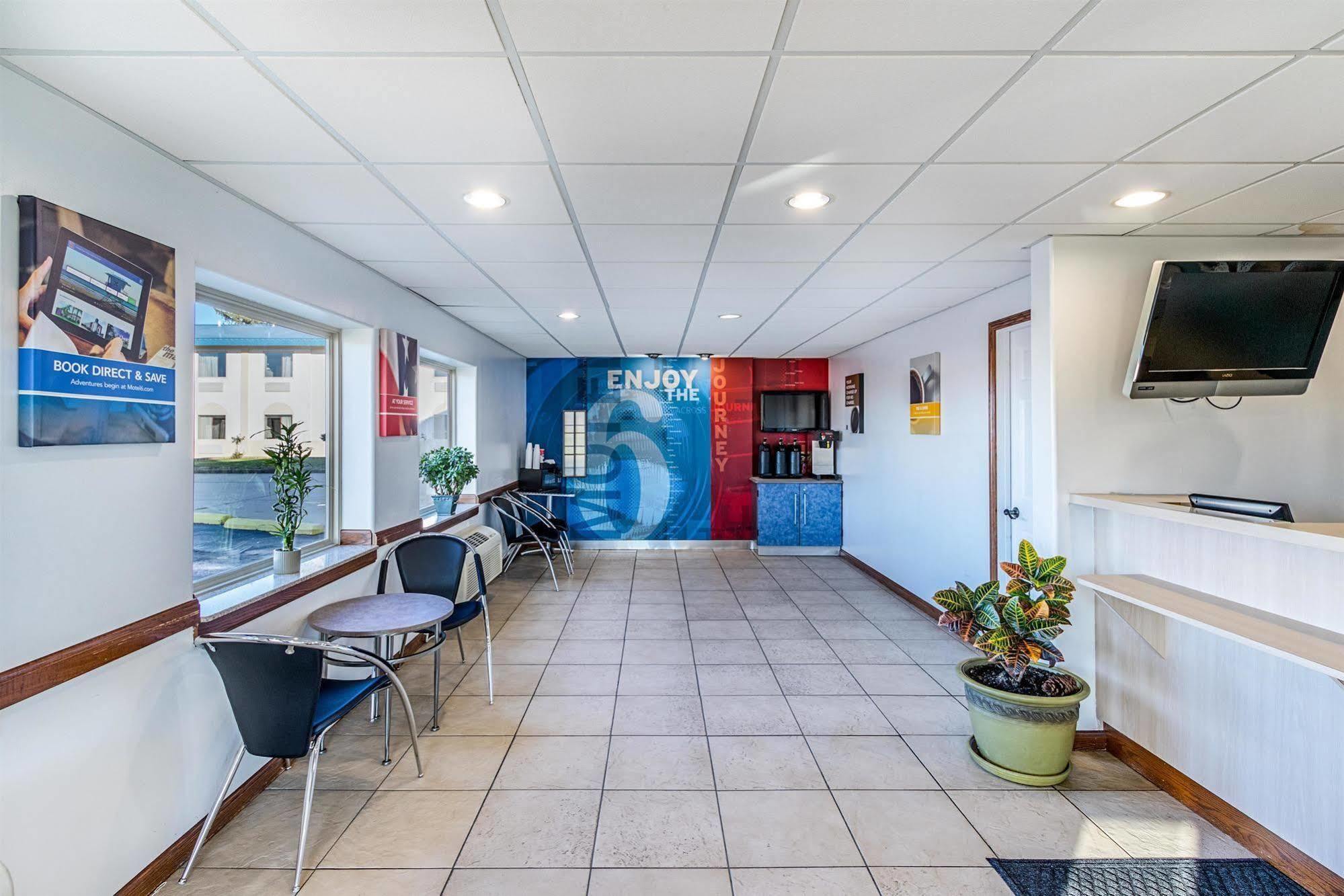 Motel 6-Urbana, Il 섐페인 외부 사진