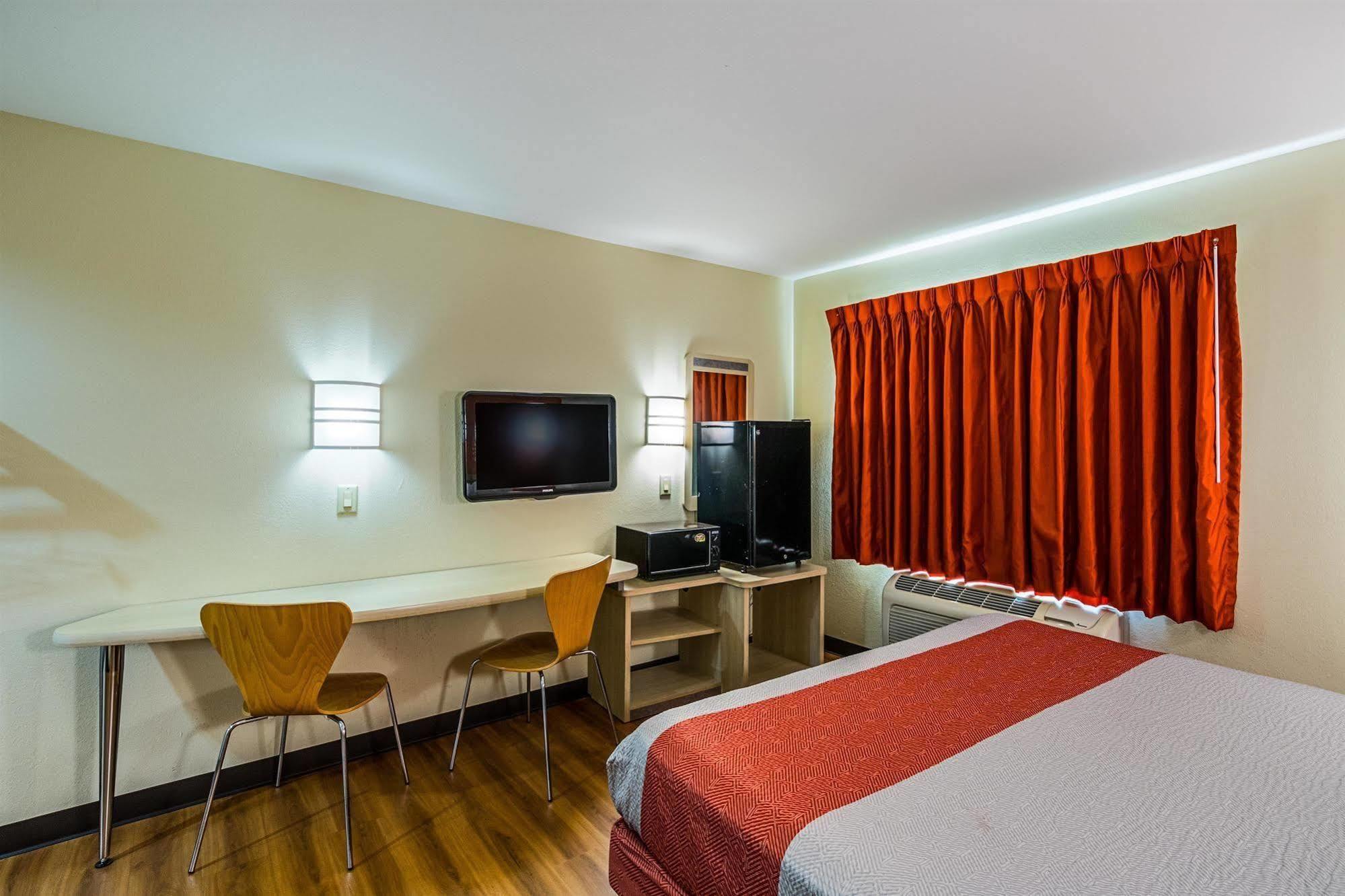Motel 6-Urbana, Il 섐페인 외부 사진